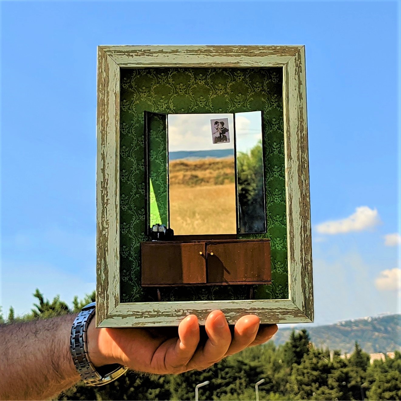 Dresser with mirror with old memories